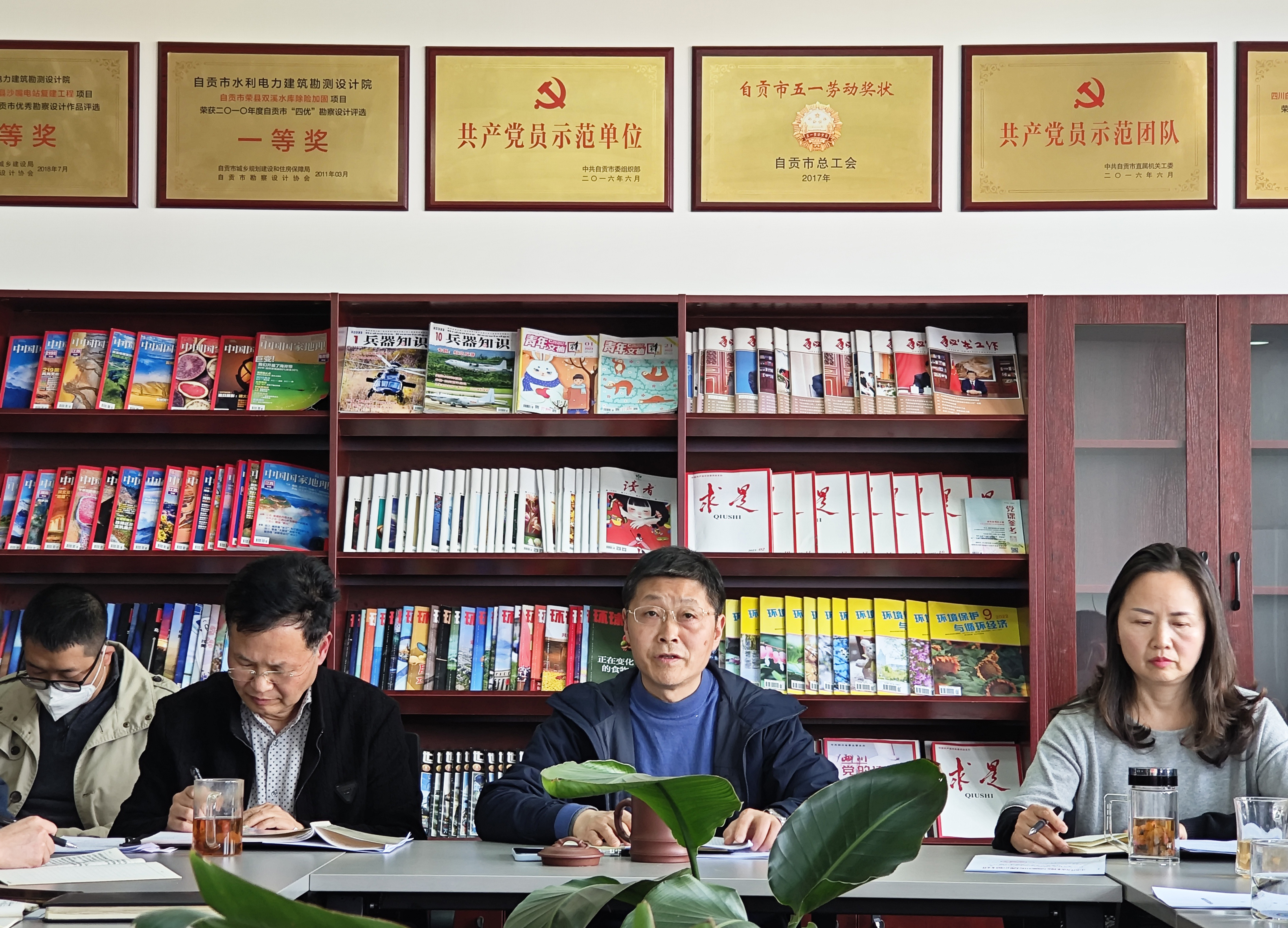 915e7f46-50d5-4eac-8ec6-0dcfe2945ead.jpg